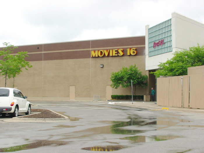 MJR Universal Grand Cinema 16 - June 2002 (newer photo)